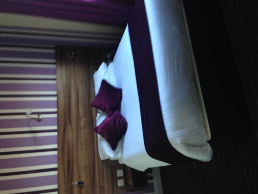 Mourne Country Hotel نيوري المظهر الخارجي الصورة